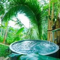 D'Penglipuran Jungle House, hotel v destinaci Susut