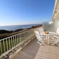 La Falaise by TAH - Face mer avec grande terrasse, hotel u gradu Porniše