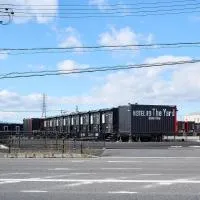 HOTEL R9 The Yard Gamohino, отель в городе Hino