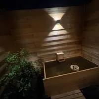 最大10名 源泉掛け流し露天風呂付き一棟貸しNagasima Private Villa, hotel em Genroku