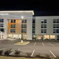 La Quinta Inn & Suites by Wyndham Jackson, hotel sa Jackson