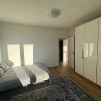 Cosy flat close to Ghent station, hotel di Melle