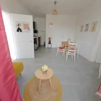 L'Orangerie du Domaine F3, hotel a Forges