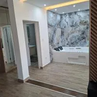 Vidik jacuzzi apartment Divcibare: Divčibare şehrinde bir otel