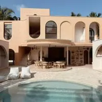 Together Boutique Villa، فندق في آهانغاما