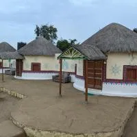 Khoyla Homestay, готель у місті Dhordo
