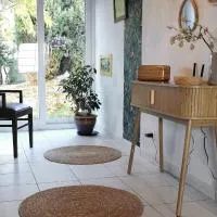 Chez En Richard Chambre Gourmande, hotel sa Auriac-sur-Vendinelle