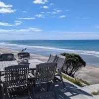 Gorgeous Beach House, hotel v destinácii Pukehina