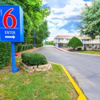 Motel 6-Huntsville, TX, hotel perto de Aeroporto Municipal de Huntsville - UTS, Huntsville
