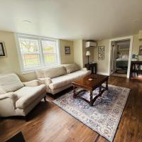 State Street Cottage, Suite 1, hotel near Pullman-Moscow Regional Airport - PUW, Pullman