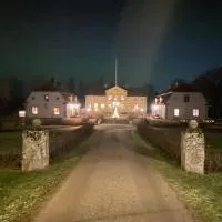 Bjelkesta, готель у місті Örsundsbro