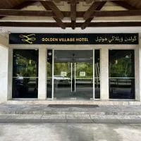 Golden Village Hotel, hotelli kohteessa Kampong Selangan