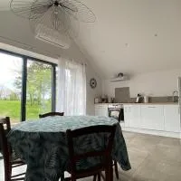 La Grange du Contour Maison rénovée avec terrasse - Linge de maison & Ménage en option, hotell sihtkohas Drulhe