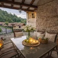 Casa Rural La Carrozal Senda del Oso, отель в городе Орельейру