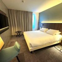 Kyriad Chateauroux Nord - A&eacute;roport, hotel dicht bij: Luchthaven Ch&acirc;teauroux - Deols - CHR, D&eacute;ols