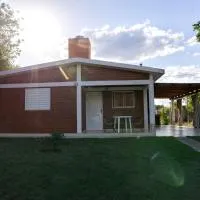 Cabaña El Chaparral Villa Dolores, Traslasierra 4, hotelli kohteessa Villa Dolores
