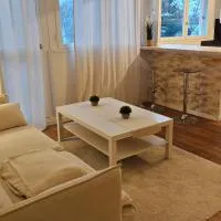 Cosy Place, Private Parking, 26 min to Paris, hotel din Plaisir