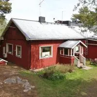 Strandhuset,Houtsala的飯店