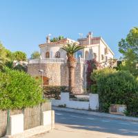 Holiday Home Imposante Ferienvilla mit gro&szlig;em Pool by Interhome, hotel en L'Ampolla