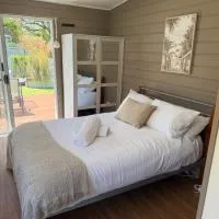 Frangipani Studio PET FRIIENDLY!!!!, hotel di Ulladulla