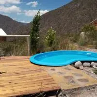 Cabañas Piquillin Potrerillos Mendoza, hotelli kohteessa Potrerillos