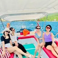 Homestay Nhà Của Bắp، فندق في Ninh Hải