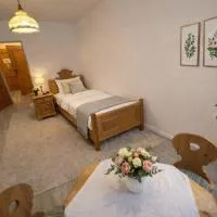 Pension Ursula, hotel em Pfaffstätten