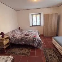 Affittacamere Leonardo, отель в городе Сутрио