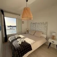 Côté Criée sur le port de pêche, hotel u gradu 'Granville'