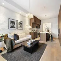 The Brick Hotel - The Second Suite, hotel a Toronto