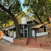 Magic holiday home, hotel di Matheran