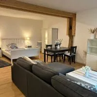 Neues Landappartement - mit Blick in den Garten, hotel v destinácii Wiefelstede