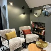 Appartement rénové avec 3 chambres, khách sạn ở Laruns