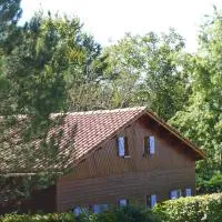 Résidence les chênes, hotelli kohteessa Parisot
