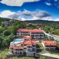 Nevros Hotel Resort and Spa Limni Plastira, Hotel in Neochóri