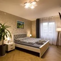 Престижная квартира возле термального бассейна, Hotel in Berehowe