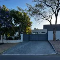 Alicante self-catering 2 Bedroom apartment sleeps 4, hotell i Worcester