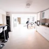 Ferienhaus nah der Ostsee, 110qm mit eigenem Garten, hotell sihtkohas Scharbeutz