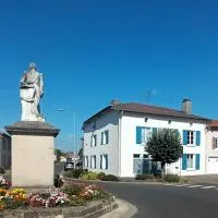 Place of the Goddess, hotel em Damvillers