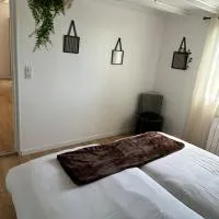 Gite MIRABELLE, hotel v destinaci Saint-Rémy-Boscrocourt