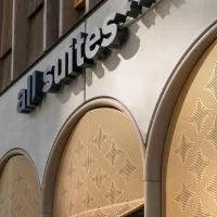 All Suites Hôtel - Paris Pleyel - L'Île Saint Denis, hotel em LʼÎle-Saint-Denis