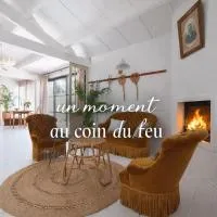 Maison Charmeilles - Gîte touristique - Villa, hotel en Fronsac