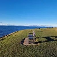 Seaview Retreat โรงแรมในทรูน