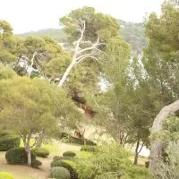 Résidence hôtelière Le Provençal à Giens - Bord de mer, hotelli Hyèresissä