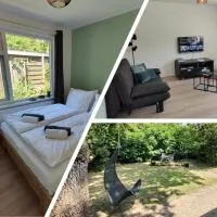 Vakantiehuis met privetuin op rustig bospark Veluwe, hotel u gradu Voorthuizen