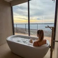 The View, Hotel in Al Hamra