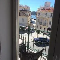 Apartamento Praia São Martinho do Porto, готель у місті Сан-Мартінню-ду-Порту
