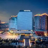 Novotel Luoyang Honden, hotel en Luoyang