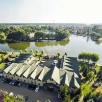 Hotel Nad Nettą, hotelli kohteessa Augustów