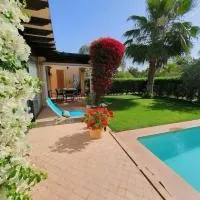 VILLA CHEZ IMANE avec piscine chauffée a Orangeraie Dyar Shemsi, hotel em Riaïna